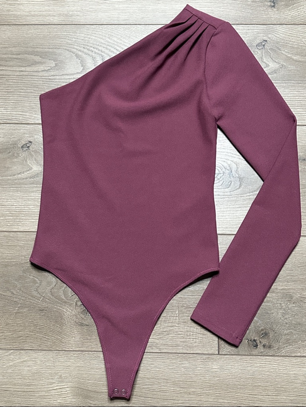 Abercrombie & Fitch Long Sleeve Asymmetrical One Shoulder Bodysuit Burgundy XS